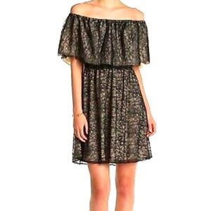 NWT Alice + Olivia Suzy Off-Shoulder Black Lace Mini Dress Size Medium